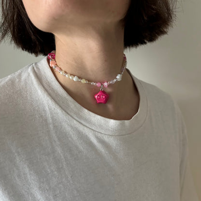 Collier ras-du-coup Rose✨